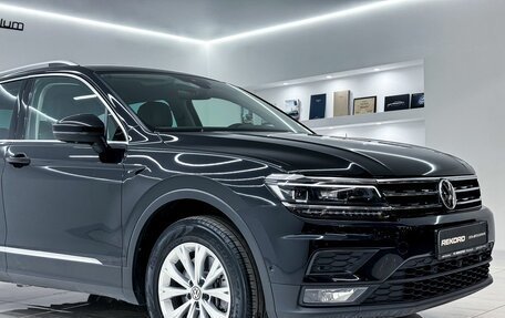 Volkswagen Tiguan II, 2020 год, 3 600 000 рублей, 3 фотография