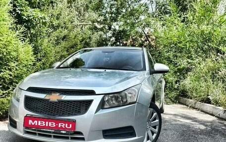 Chevrolet Cruze II, 2011 год, 800 000 рублей, 1 фотография