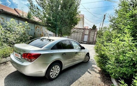 Chevrolet Cruze II, 2011 год, 800 000 рублей, 3 фотография