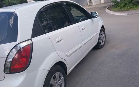 KIA Rio II, 2011 год, 700 000 рублей, 4 фотография