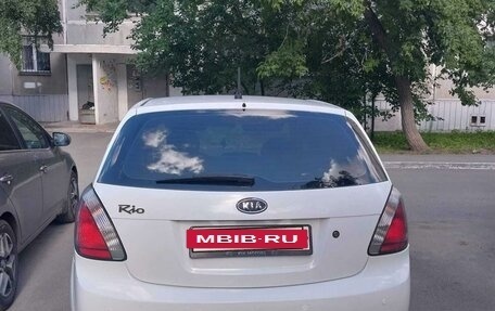 KIA Rio II, 2011 год, 700 000 рублей, 6 фотография