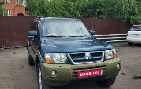 Mitsubishi Pajero III рестайлинг, 2000 год, 900 000 рублей, 3 фотография