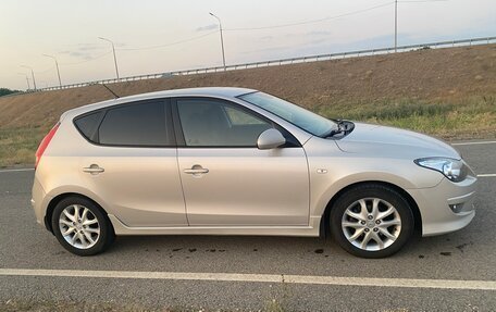 Hyundai i30 I, 2010 год, 850 000 рублей, 2 фотография