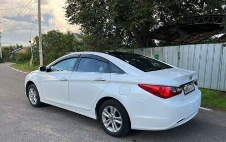 Hyundai Sonata VI, 2010 год, 905 000 рублей, 3 фотография