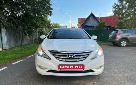 Hyundai Sonata VI, 2010 год, 905 000 рублей, 8 фотография