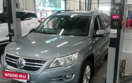 Volkswagen Tiguan I, 2009 год, 998 000 рублей, 2 фотография