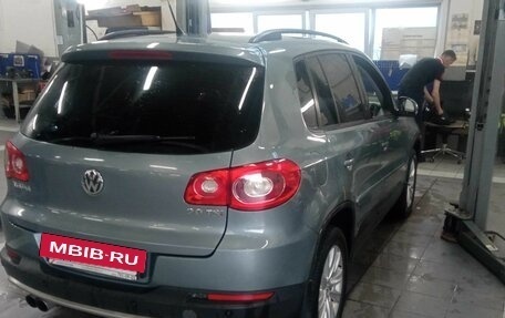 Volkswagen Tiguan I, 2009 год, 998 000 рублей, 3 фотография