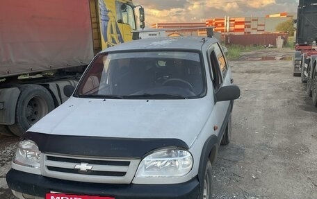 Chevrolet Niva I рестайлинг, 2004 год, 230 000 рублей, 2 фотография