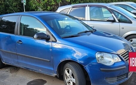 Volkswagen Polo IV рестайлинг, 2005 год, 340 000 рублей, 2 фотография