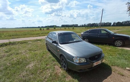 Hyundai Accent II, 2004 год, 350 000 рублей, 2 фотография