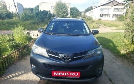 Toyota RAV4, 2014 год, 2 000 000 рублей, 2 фотография