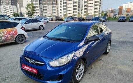 Hyundai Solaris II рестайлинг, 2011 год, 640 000 рублей, 1 фотография