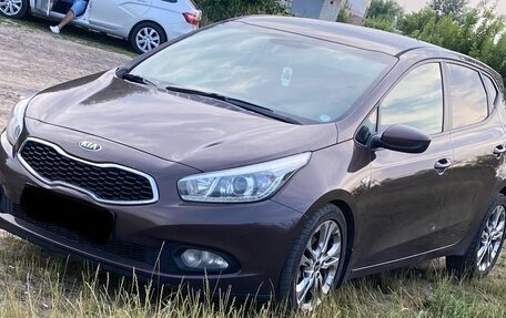 KIA cee'd III, 2012 год, 950 000 рублей, 1 фотография