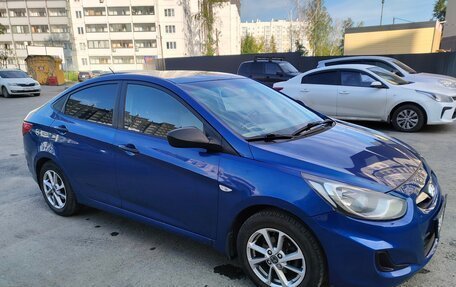 Hyundai Solaris II рестайлинг, 2011 год, 640 000 рублей, 9 фотография