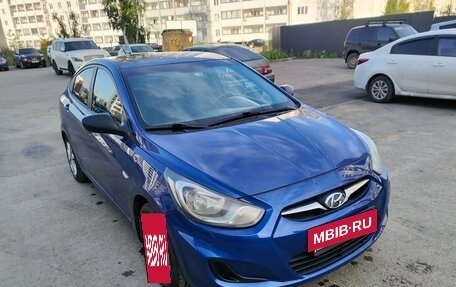 Hyundai Solaris II рестайлинг, 2011 год, 640 000 рублей, 11 фотография