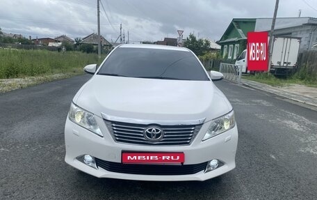 Toyota Camry, 2012 год, 2 070 000 рублей, 2 фотография