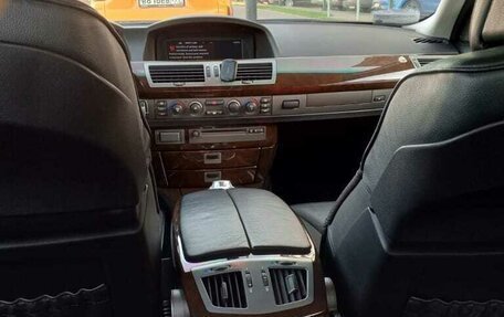 BMW 7 серия, 2004 год, 1 300 000 рублей, 2 фотография