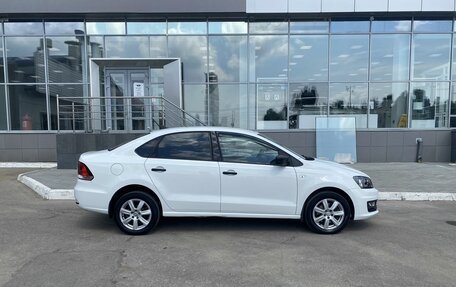 Volkswagen Polo VI (EU Market), 2017 год, 1 250 000 рублей, 4 фотография