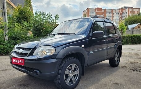 Chevrolet Niva I рестайлинг, 2015 год, 730 000 рублей, 1 фотография