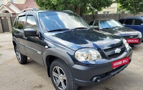 Chevrolet Niva I рестайлинг, 2015 год, 730 000 рублей, 4 фотография