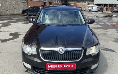 Skoda Superb III рестайлинг, 2012 год, 1 050 000 рублей, 1 фотография