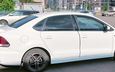 Volkswagen Polo VI (EU Market), 2016 год, 1 350 000 рублей, 2 фотография