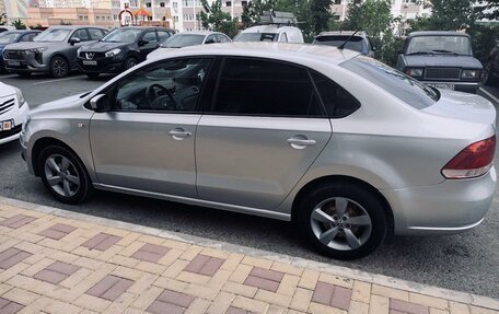 Volkswagen Polo VI (EU Market), 2011 год, 700 000 рублей, 4 фотография