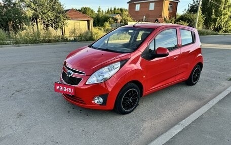 Chevrolet Spark III, 2011 год, 650 000 рублей, 3 фотография