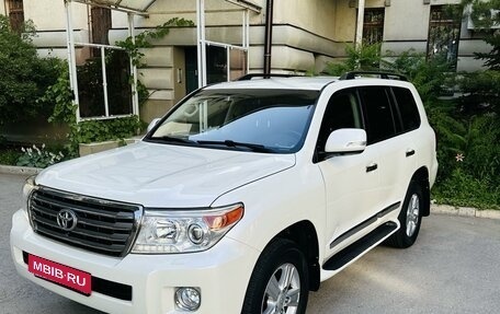 Toyota Land Cruiser 200, 2014 год, 4 150 000 рублей, 2 фотография