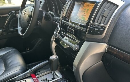 Toyota Land Cruiser 200, 2014 год, 4 150 000 рублей, 14 фотография