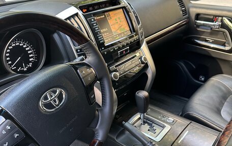 Toyota Land Cruiser 200, 2014 год, 4 150 000 рублей, 32 фотография