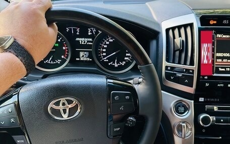 Toyota Land Cruiser 200, 2014 год, 4 150 000 рублей, 37 фотография