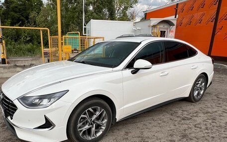 Hyundai Sonata VIII, 2020 год, 2 550 000 рублей, 2 фотография