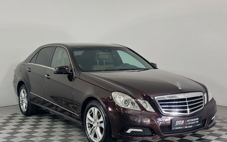 Mercedes-Benz E-Класс, 2009 год, 1 349 000 рублей, 3 фотография