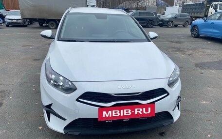 KIA cee'd III, 2021 год, 2 300 000 рублей, 2 фотография