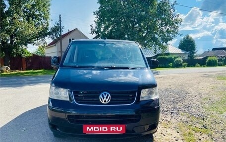 Volkswagen Multivan T5, 2004 год, 1 350 000 рублей, 3 фотография