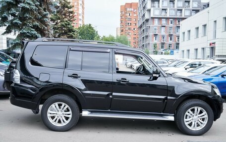 Mitsubishi Pajero IV, 2015 год, 2 799 000 рублей, 8 фотография