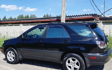 Lexus RX IV рестайлинг, 2001 год, 1 000 000 рублей, 4 фотография