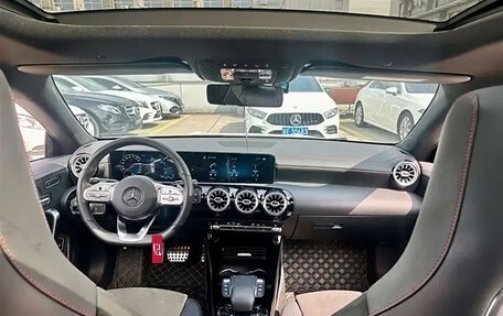 Mercedes-Benz CLA, 2021 год, 2 988 000 рублей, 4 фотография