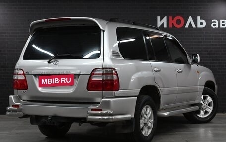 Toyota Land Cruiser 100 рестайлинг 2, 2004 год, 1 600 000 рублей, 6 фотография