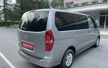 Hyundai H-1 II рестайлинг, 2013 год, 1 950 000 рублей, 6 фотография