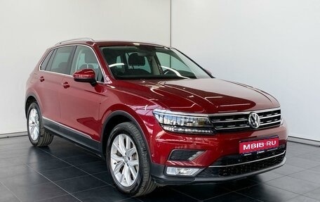 Volkswagen Tiguan II, 2017 год, 2 639 900 рублей, 1 фотография