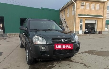 Hyundai Tucson III, 2005 год, 900 000 рублей, 2 фотография