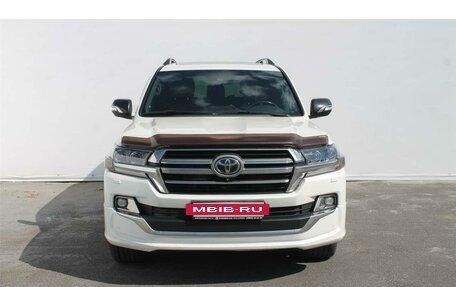 Toyota Land Cruiser 200, 2019 год, 7 550 000 рублей, 3 фотография