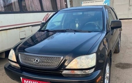 Lexus RX IV рестайлинг, 2001 год, 650 000 рублей, 2 фотография