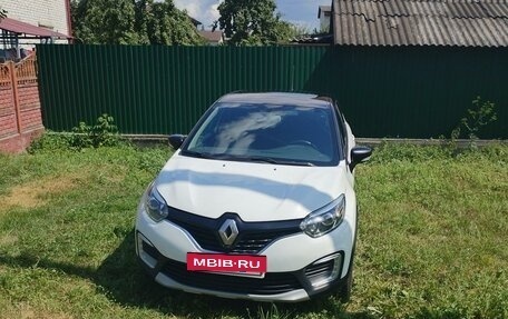 Renault Kaptur I рестайлинг, 2016 год, 1 300 000 рублей, 2 фотография