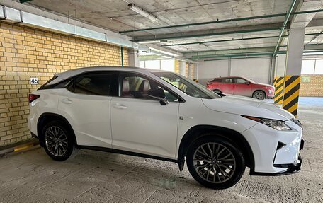 Lexus RX IV рестайлинг, 2017 год, 4 800 000 рублей, 3 фотография