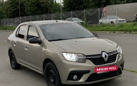 Renault Logan II, 2018 год, 590 000 рублей, 2 фотография