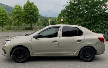 Renault Logan II, 2018 год, 590 000 рублей, 7 фотография