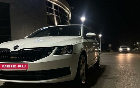 Skoda Octavia, 2017 год, 1 715 000 рублей, 3 фотография